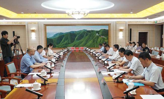 會(huì)場(chǎng)_副本.jpg